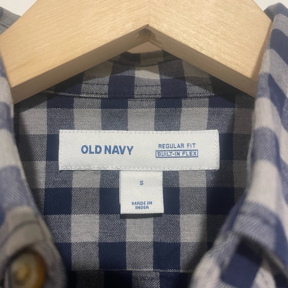 NWT OLD NAVY Men’s Button Down Check Shirt - Picture 4 of 6